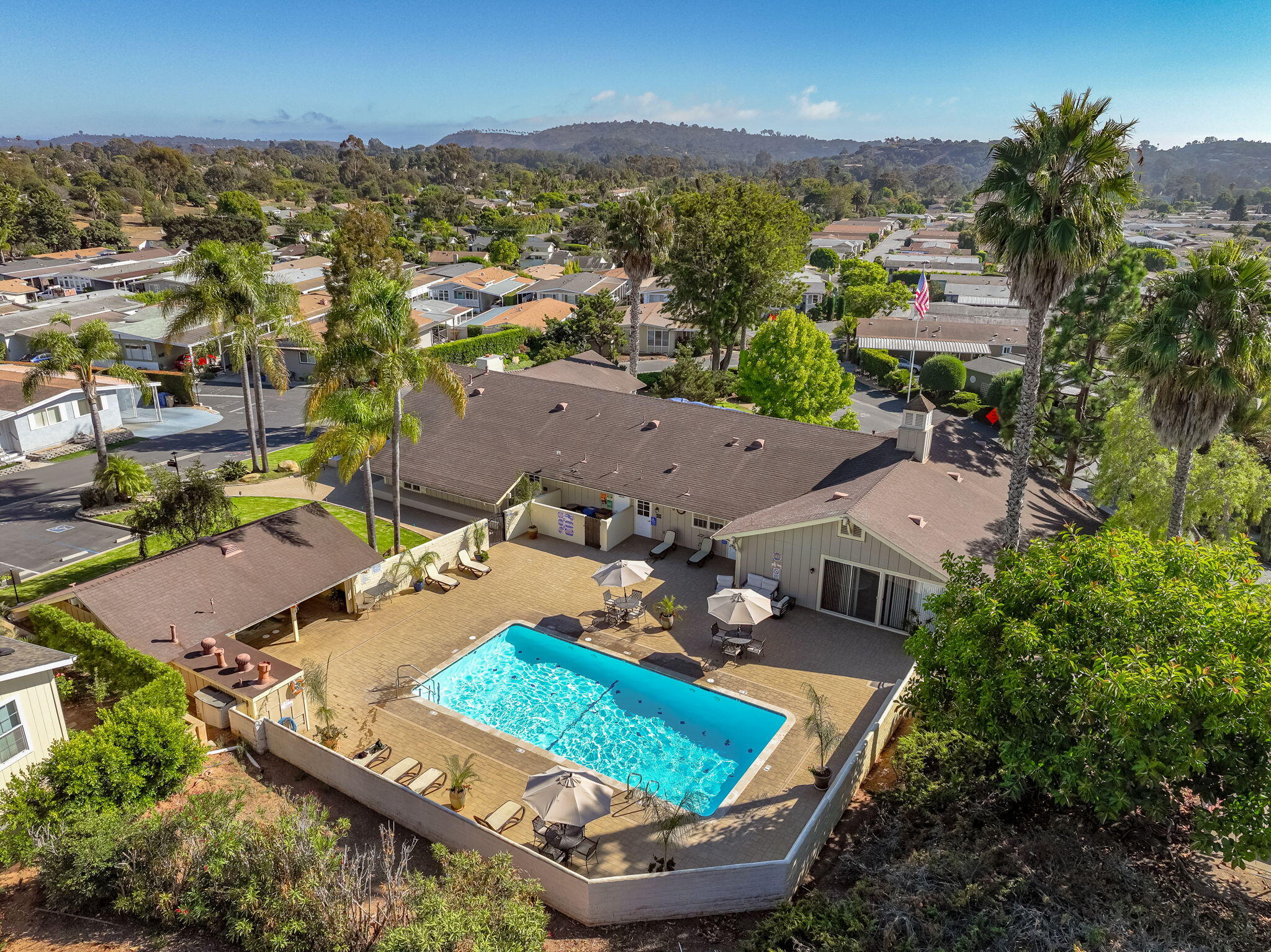 340 Old Mill Road, Unit 186 Santa Barbara, CA 93110 - Photo 34 of 40 an aerial view of residential houses with outdoor space and river