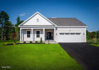 $709,900 | 9 Stone Crk Drive, East Greenbush, NY 12144
