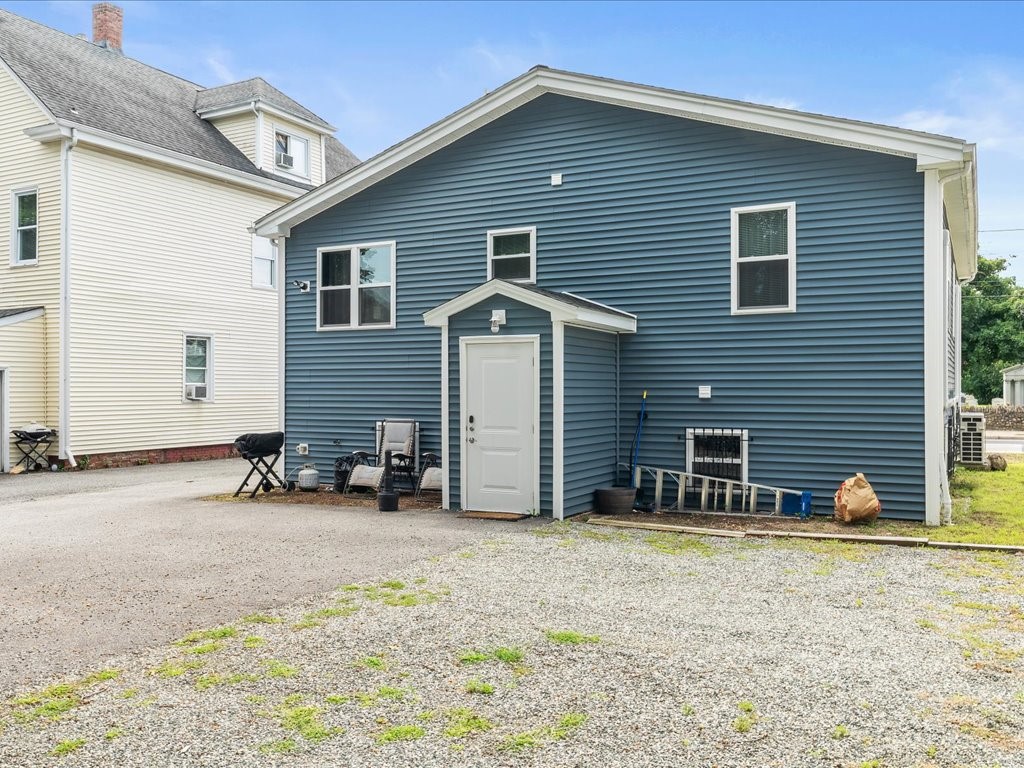 680 Prospect Street Pawtucket, RI 02860 - Photo 5 of 20