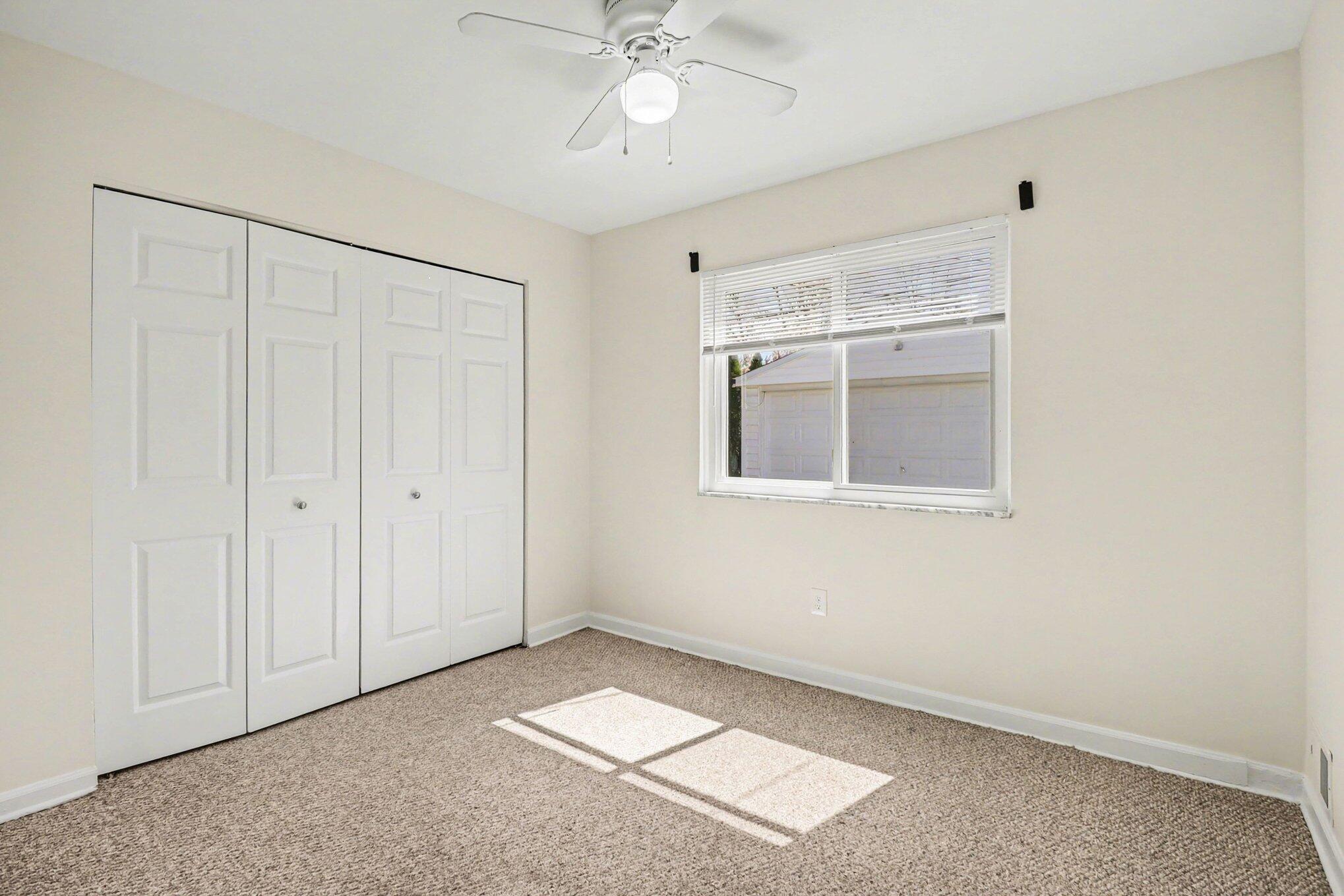 2189 Ridgemont Road Grosse Pointe Woods, MI 48236 - Photo 19 of 36 023_file_5495