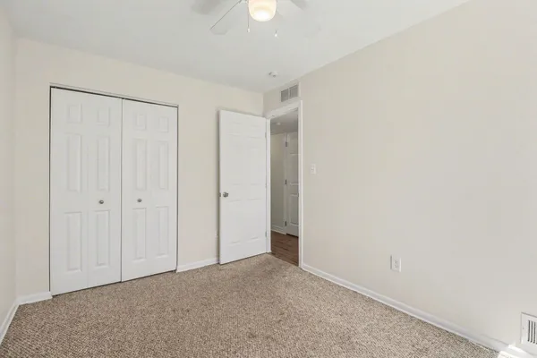 $199,900 | 2189 Ridgemont Road, Grosse Pointe Woods, MI 48236