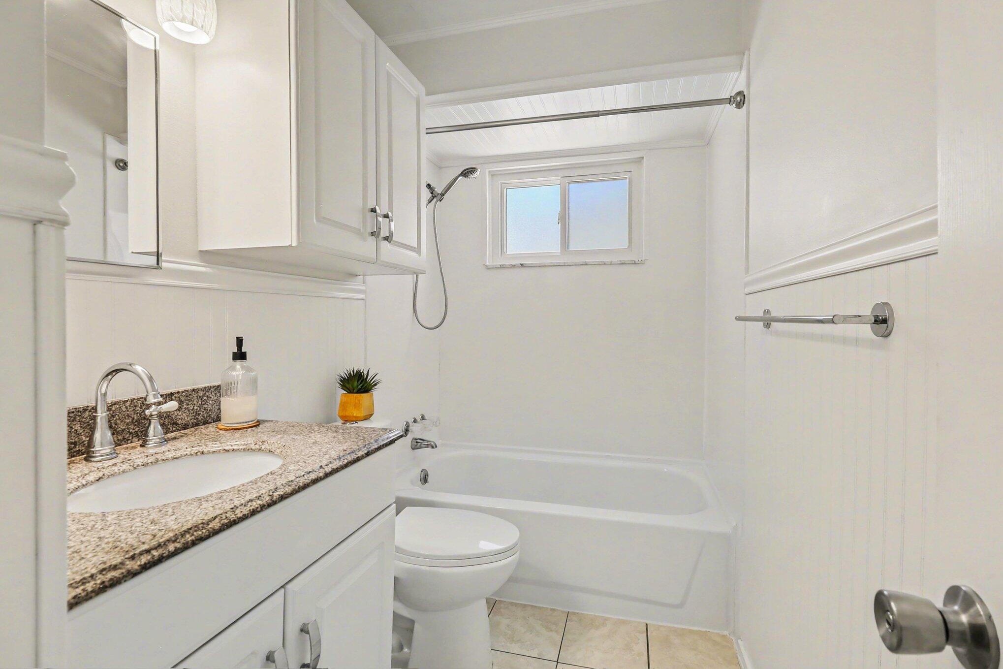 2189 Ridgemont Road Grosse Pointe Woods, MI 48236 - Photo 24 of 36 026_file_6576