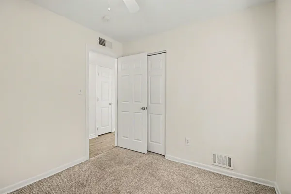 $199,900 | 2189 Ridgemont Road, Grosse Pointe Woods, MI 48236