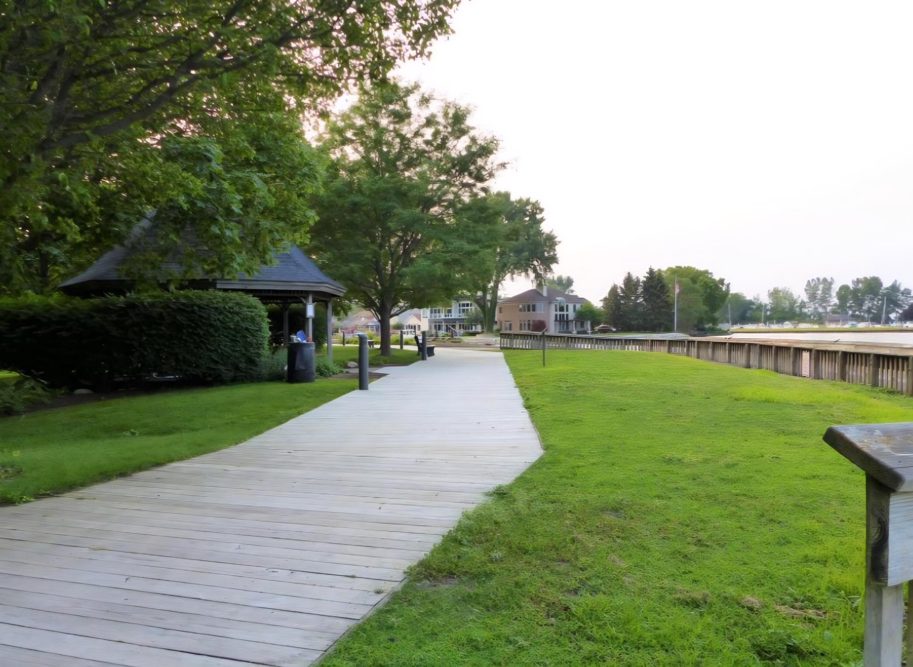 2189 Ridgemont Road Grosse Pointe Woods, MI 48236 - Photo 34 of 36 1000031985