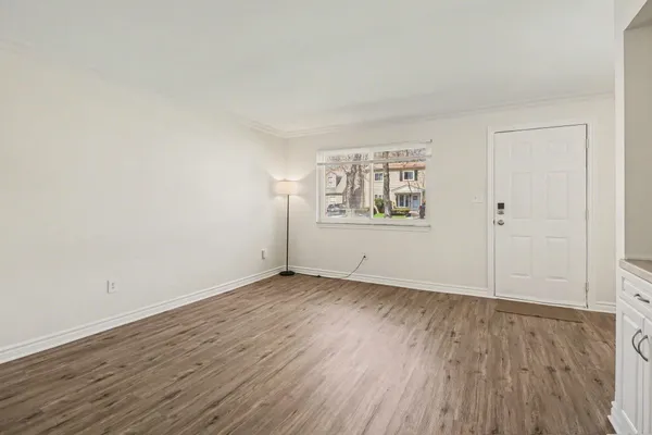 $199,900 | 2189 Ridgemont Road, Grosse Pointe Woods, MI 48236