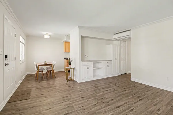 $199,900 | 2189 Ridgemont Road, Grosse Pointe Woods, MI 48236