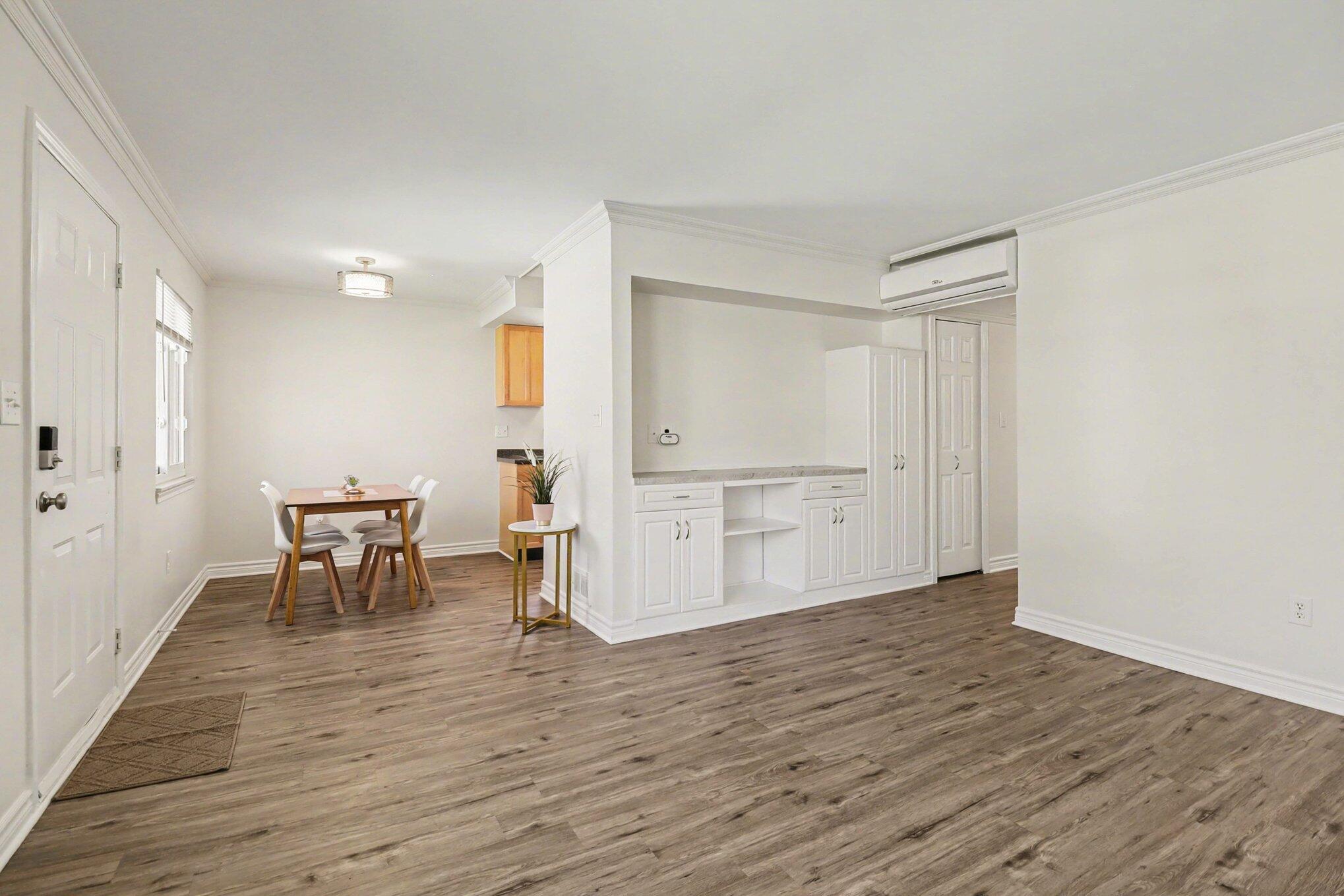 2189 Ridgemont Road Grosse Pointe Woods, MI 48236 - Photo 7 of 36 011_file_7689