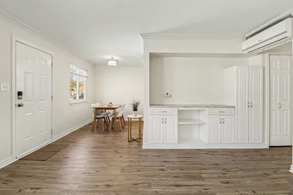 $199,900 | 2189 Ridgemont Road, Grosse Pointe Woods, MI 48236