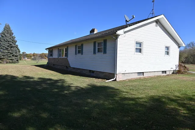 $1,250,000 | 16753 South Fenmore Road, Bannister, MI 48807