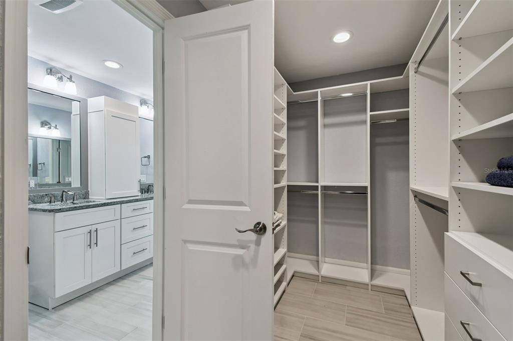 334 Boca Ciega Point Boulevard, Unit 606 St. Petersburg, FL 33708 - Photo 27 of 57