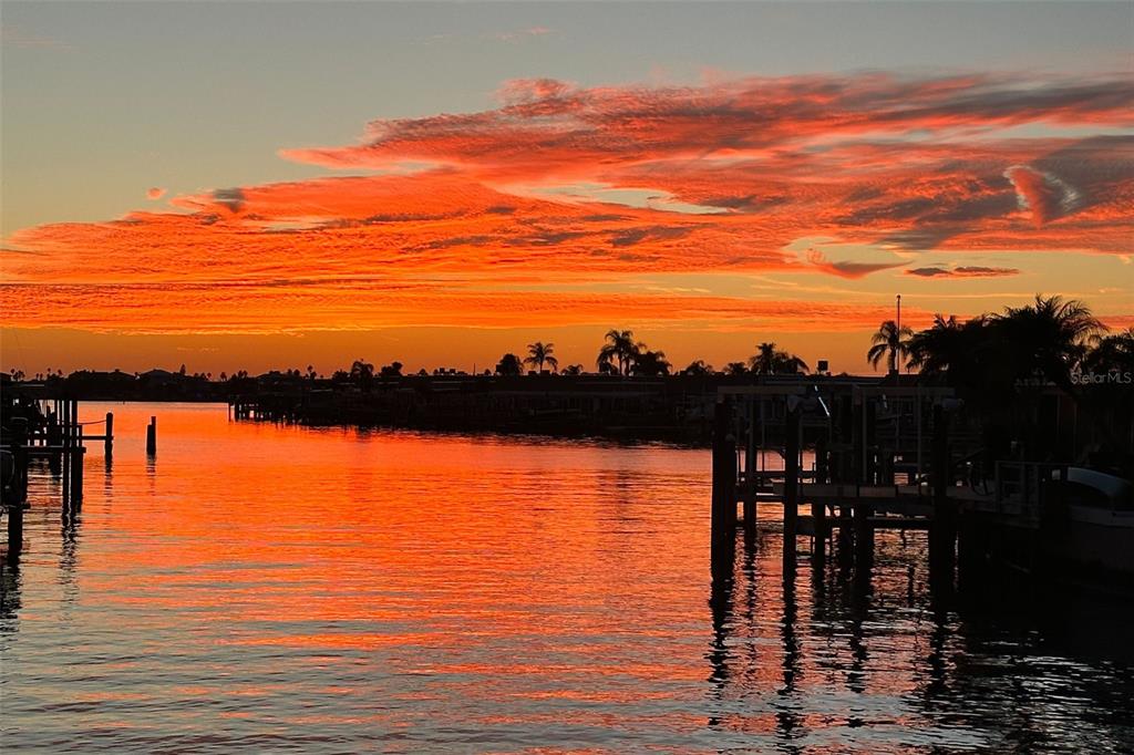 334 Boca Ciega Point Boulevard, Unit 606 St. Petersburg, FL 33708 - Photo 42 of 57