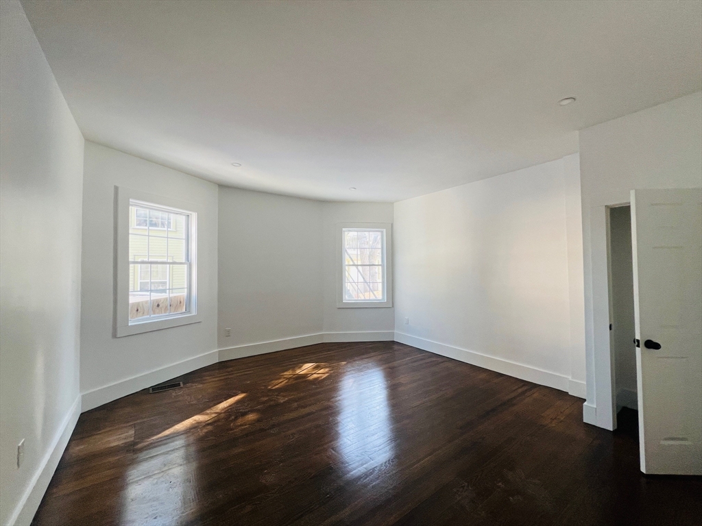 78 Howland Street, Unit 1 Boston, MA 02121 - Photo 2 of 5