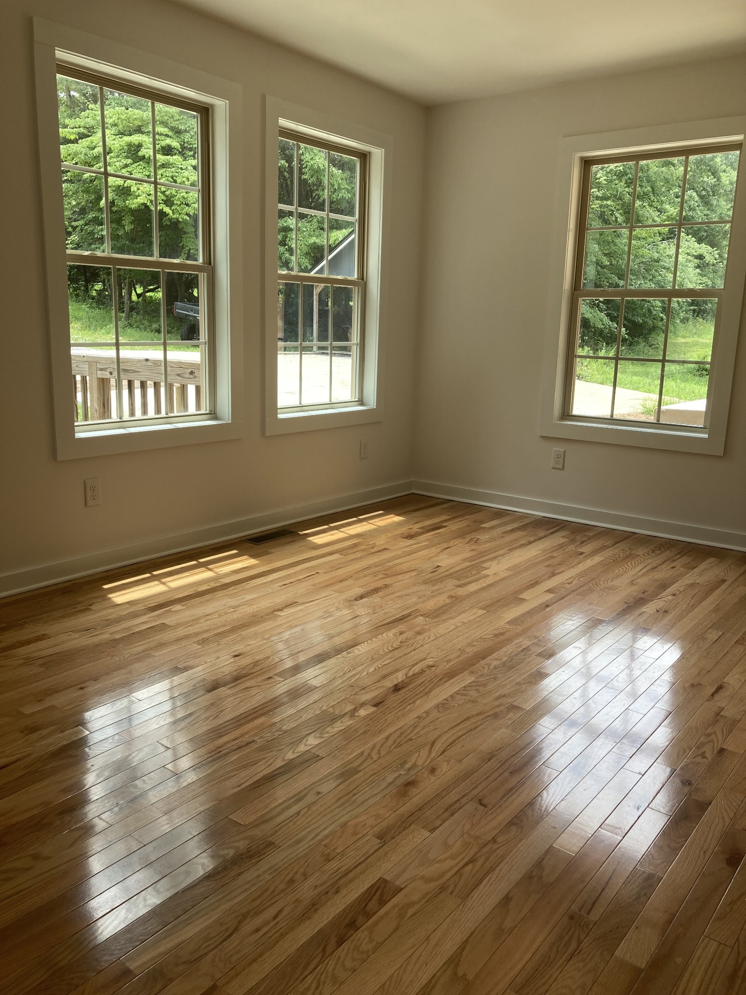 11114 Moss Branch Road Bon Aqua, TN 37025 - Photo 2 of 4