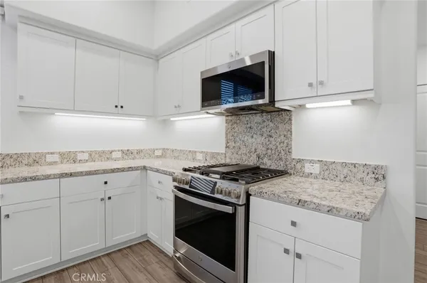 $649,999 | 1851 Union Street, Unit 6, Anaheim, CA 92805