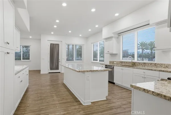 $649,999 | 1851 Union Street, Unit 6, Anaheim, CA 92805