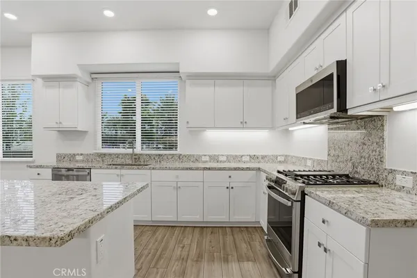 $649,999 | 1851 Union Street, Unit 6, Anaheim, CA 92805