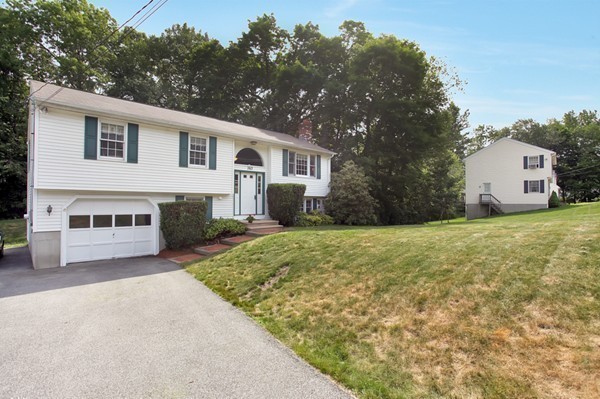 363 Thompson Road Webster, MA 01570 - Photo 28 of 30