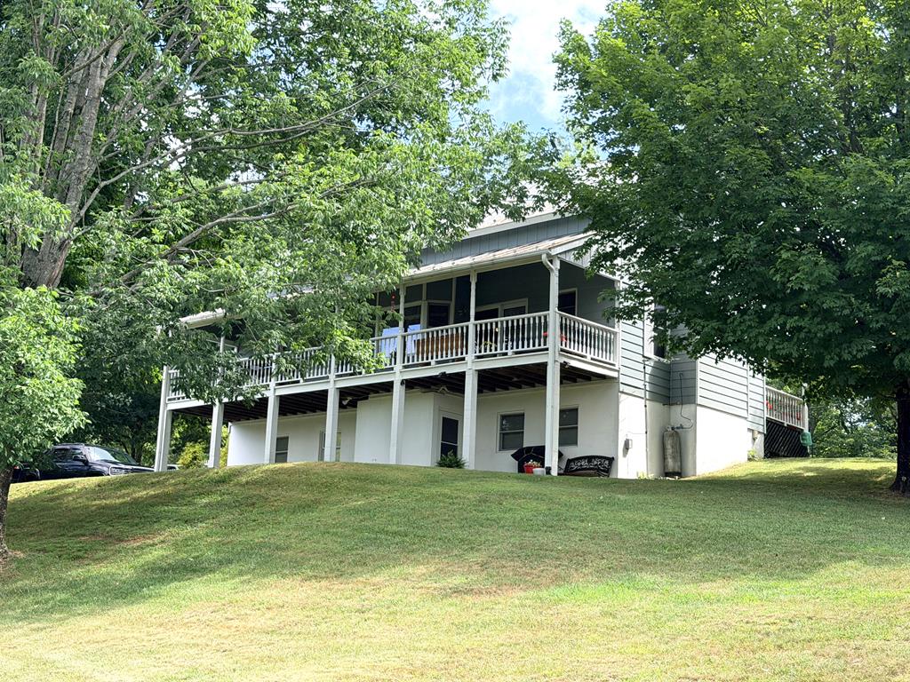 72 Fox Glen Road Fancy Gap, VA 24328 - Photo 8 of 66 Gallery Image 8