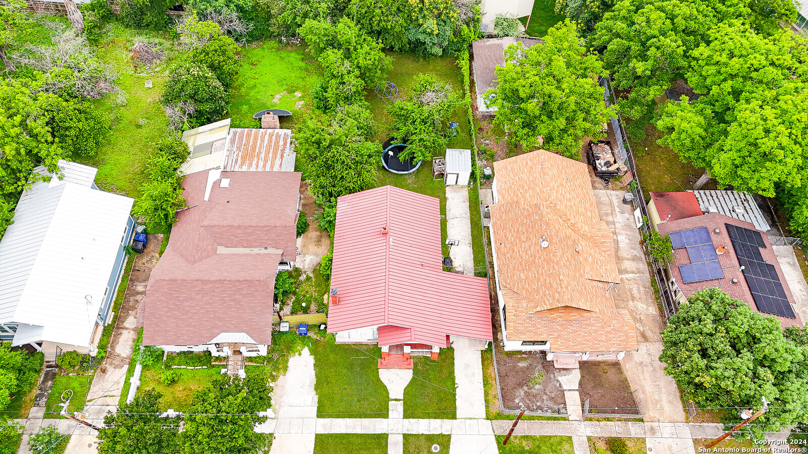 511 Devine Street San Antonio, TX 78210 - Photo 21 of 28 an aerial view of a house with a yard and a large tree