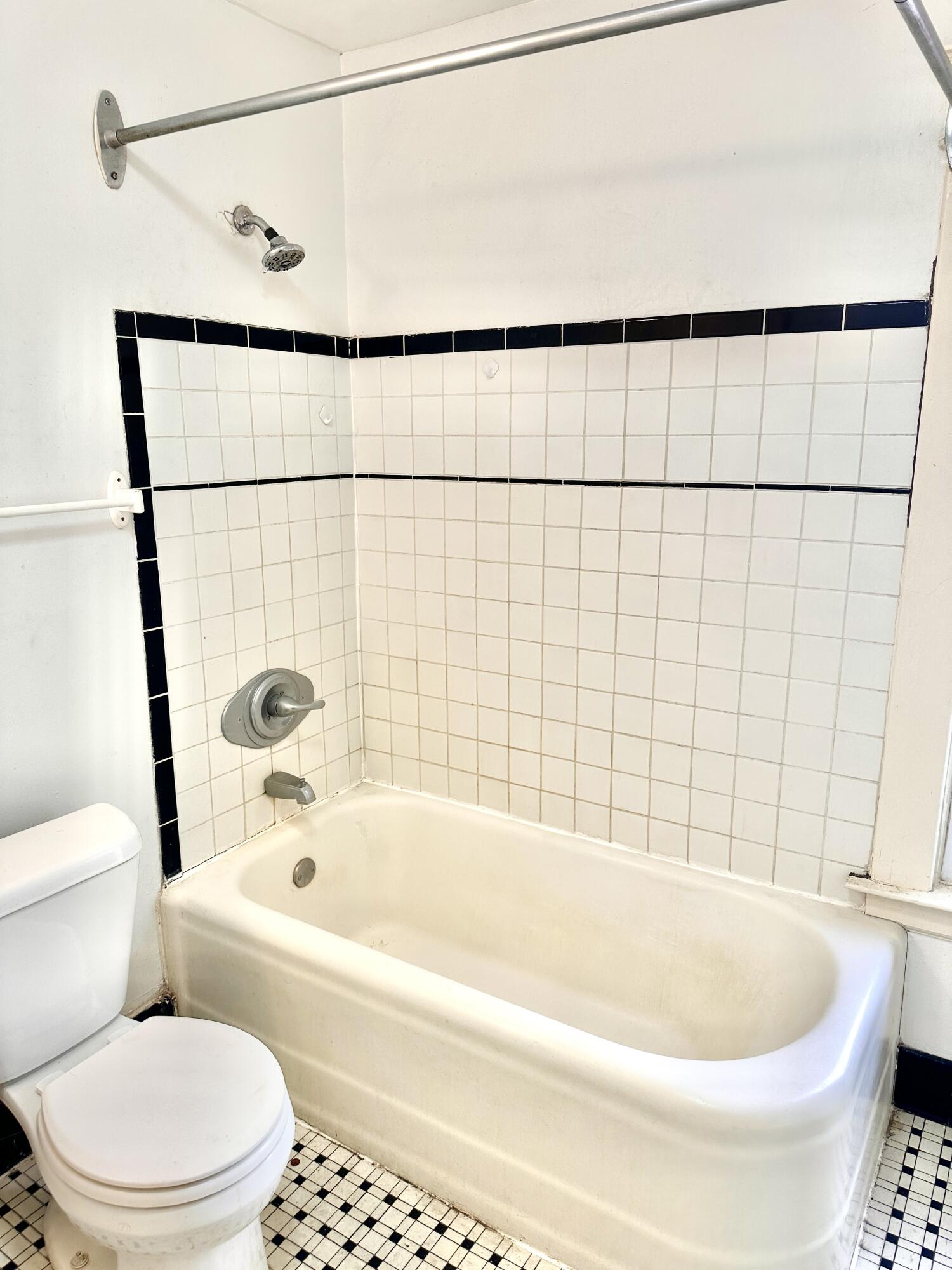 823 Reed Street Kalamazoo, MI 49001 - Photo 20 of 25 D5EB4753-3327-4287-AE75-D2A77D351E5C