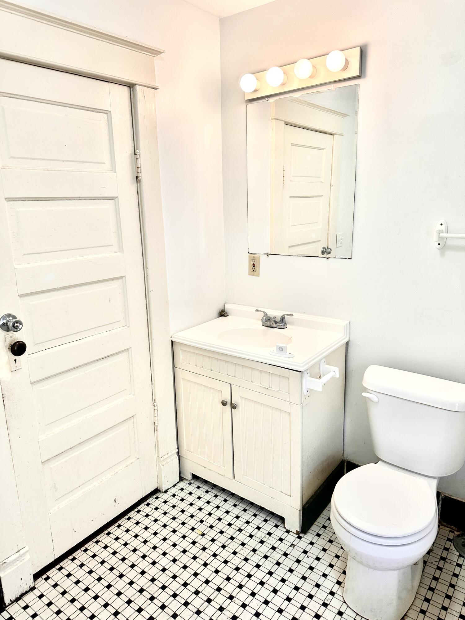 823 Reed Street Kalamazoo, MI 49001 - Photo 21 of 25 C5D5A49F-E85F-48F7-9DEF-B4A428D44BA9