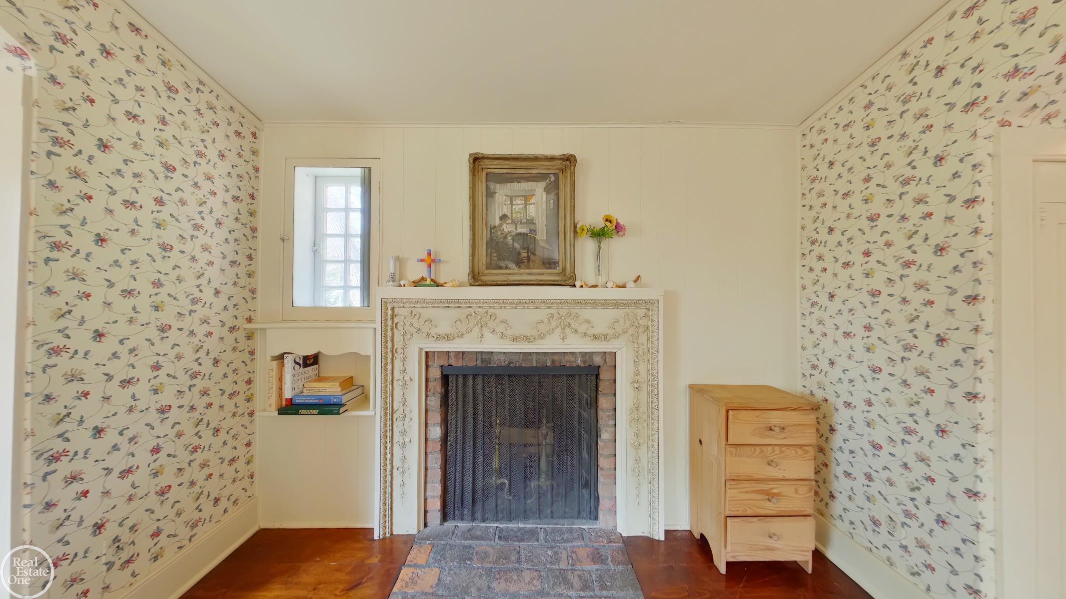 61 Merriweather Road Grosse Pointe, MI 48236 - Photo 28 of 54 50117216-30.JPG