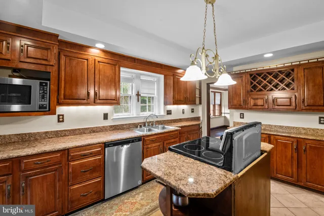 $599,000 | 180 Candy Road, Mohnton, PA 19540