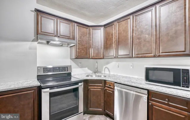 $1,450 | 204 North Port Street, Baltimore, MD 21224