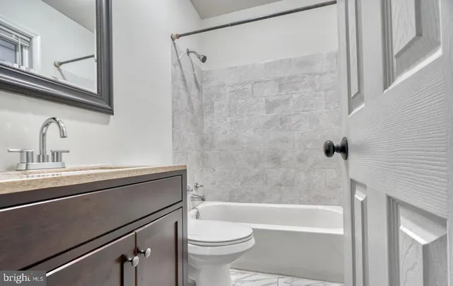 $1,450 | 204 North Port Street, Baltimore, MD 21224