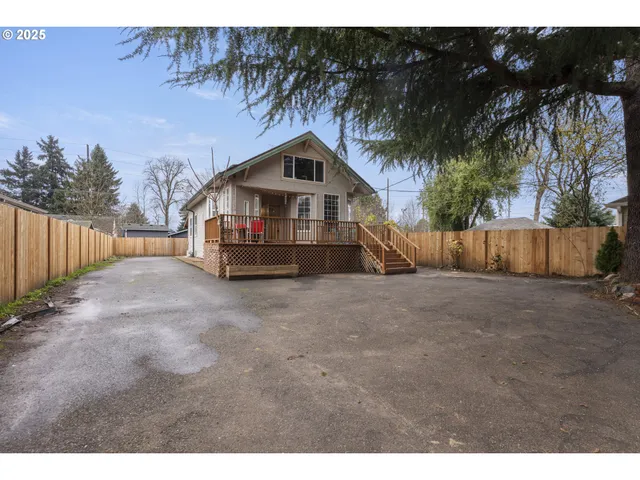 $599,000 | 8767 North Peninsular Avenue, Portland, OR 97217