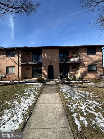 $1,900 | 612 North Shady Retreat Road, Unit 14, Doylestown, PA 18901