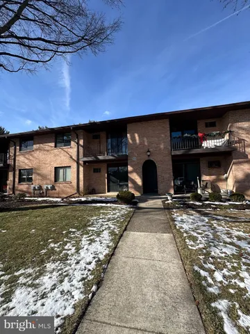 $1,900 | 612 North Shady Retreat Road, Unit 14, Doylestown, PA 18901