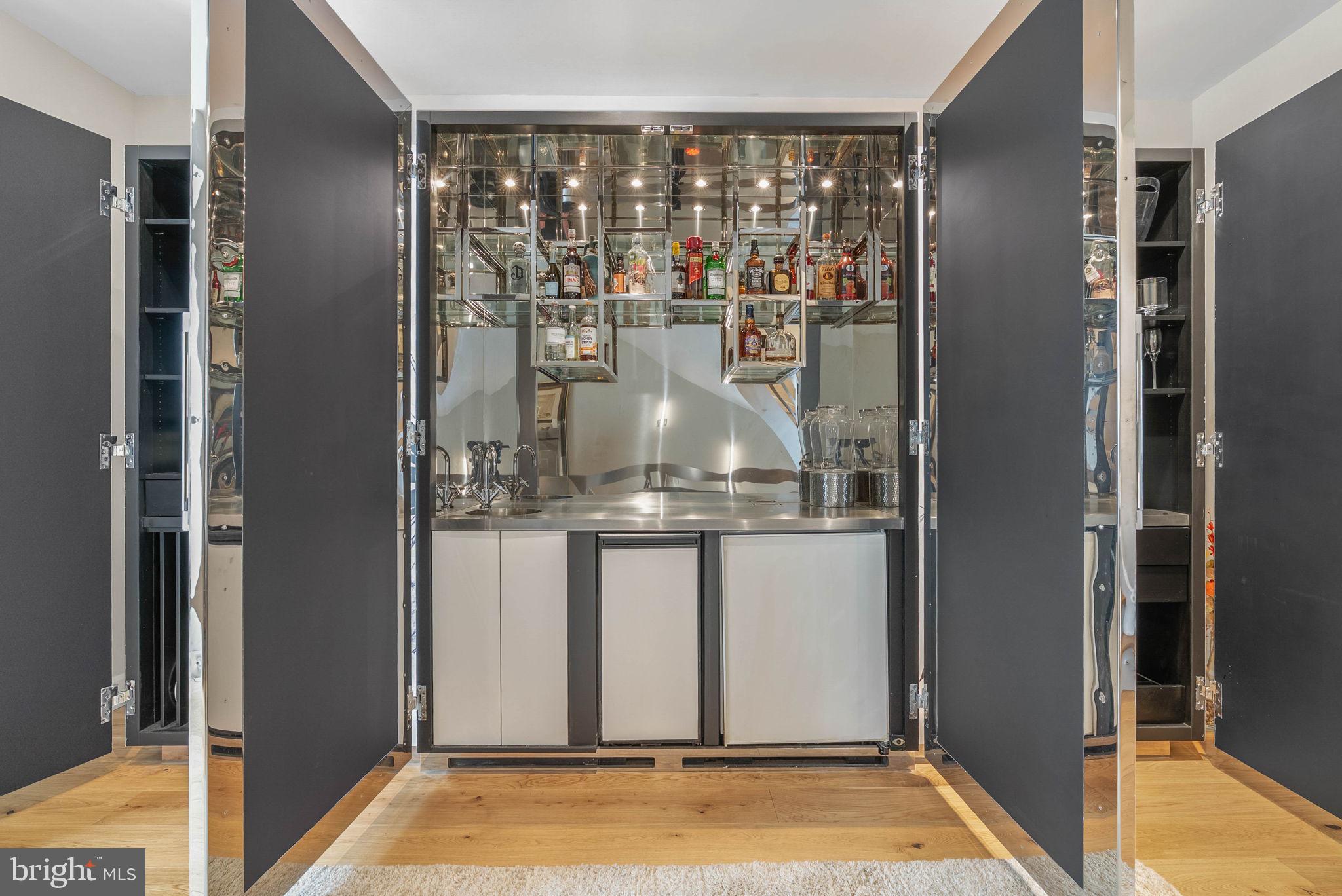 254 South 3rd Street Philadelphia, PA 19106 - Photo 13 of 73