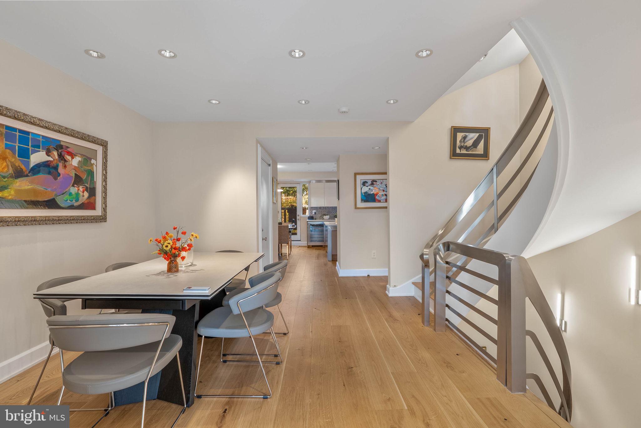 254 South 3rd Street Philadelphia, PA 19106 - Photo 30 of 73 a dining room with furniture and wooden floor