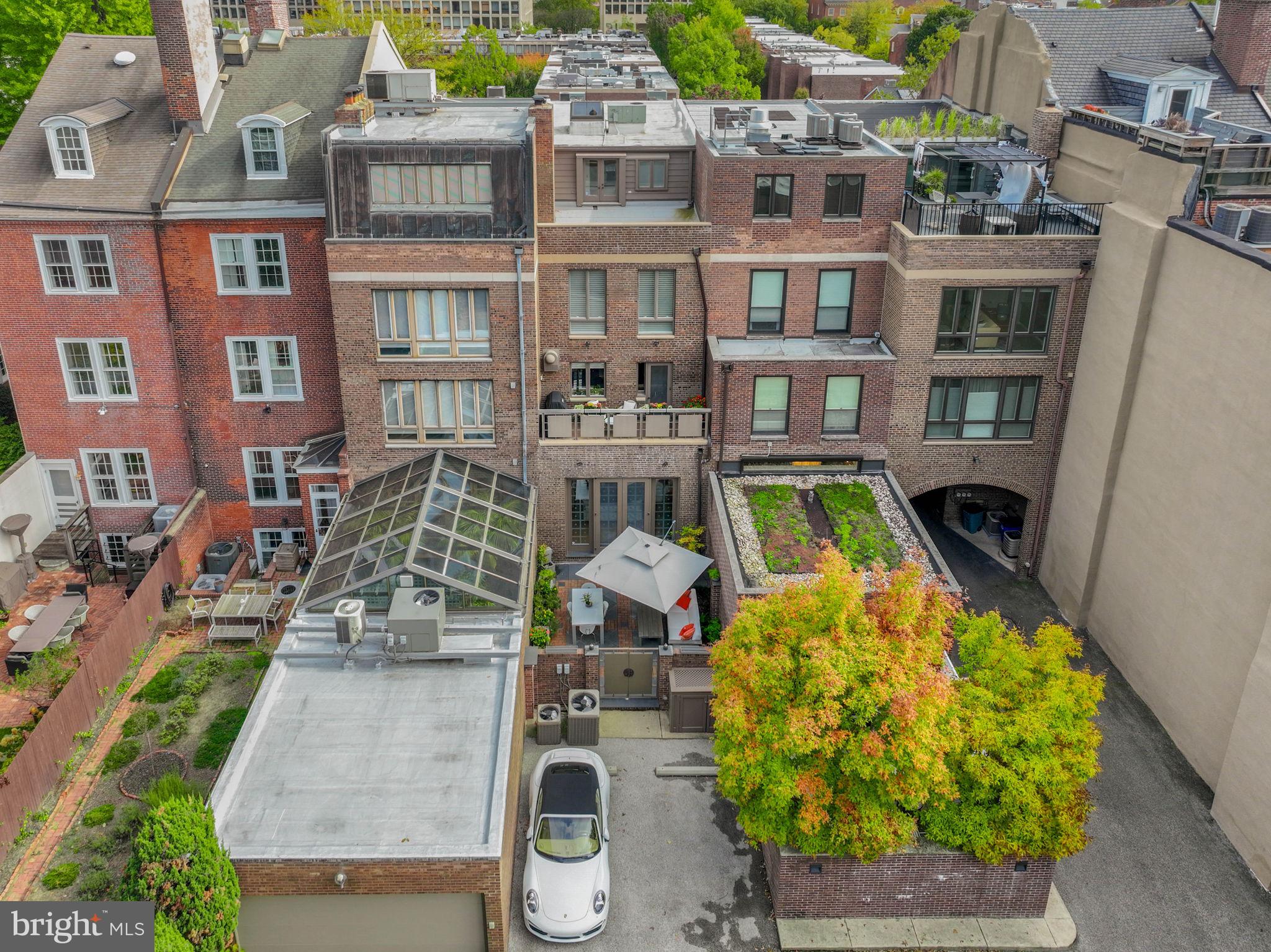 254 South 3rd Street Philadelphia, PA 19106 - Photo 6 of 73 an aerial view of a house with swimming pool