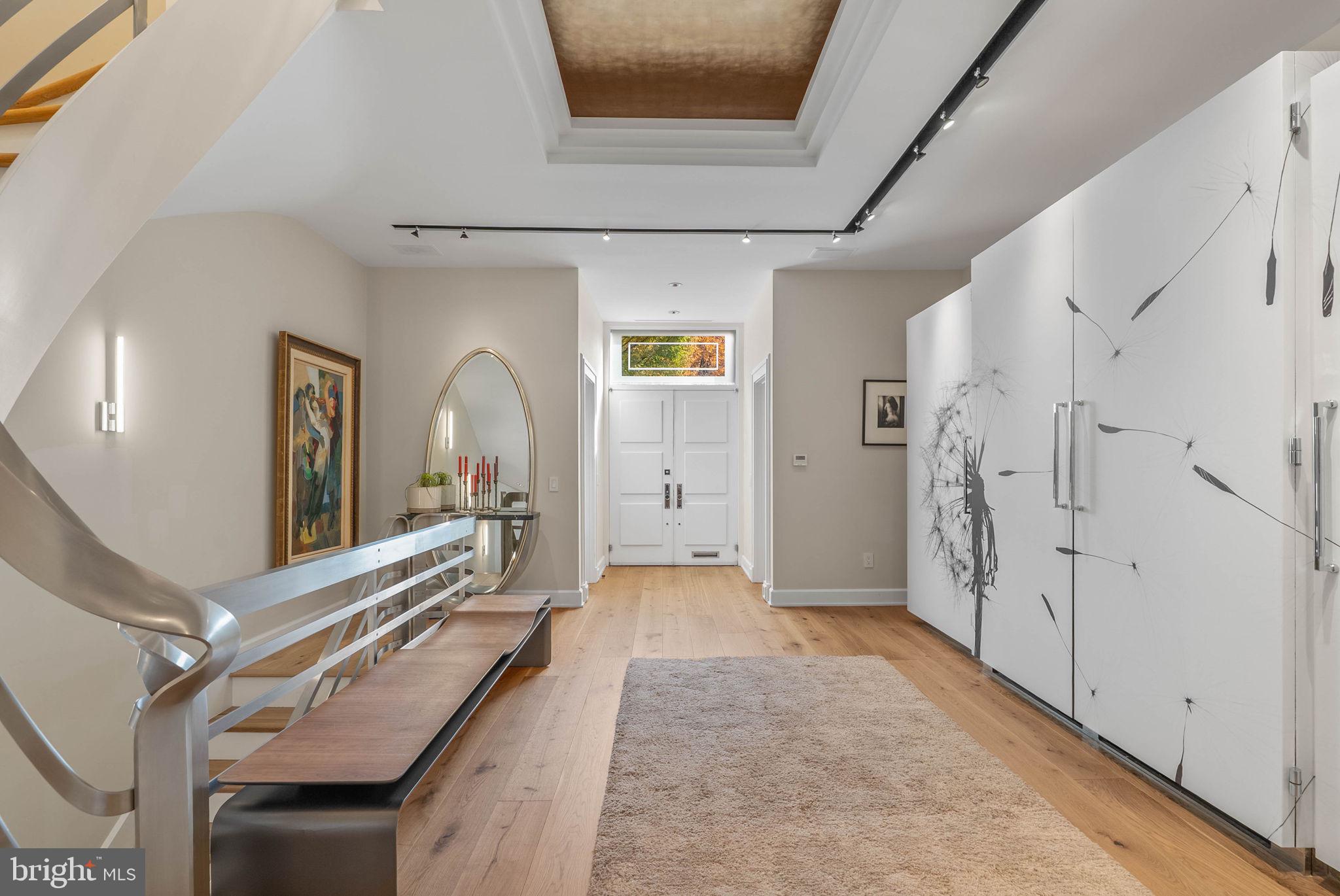 254 South 3rd Street Philadelphia, PA 19106 - Photo 10 of 73 a view of a hallway with staircase