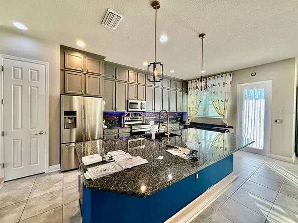 $2,900 | 6414 Salt Creek Avenue, Apollo Beach, FL 33572