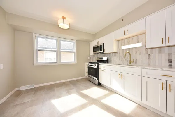 $314,900 | 8149 West Beckett Avenue, Unit 8151, Milwaukee, WI 53218