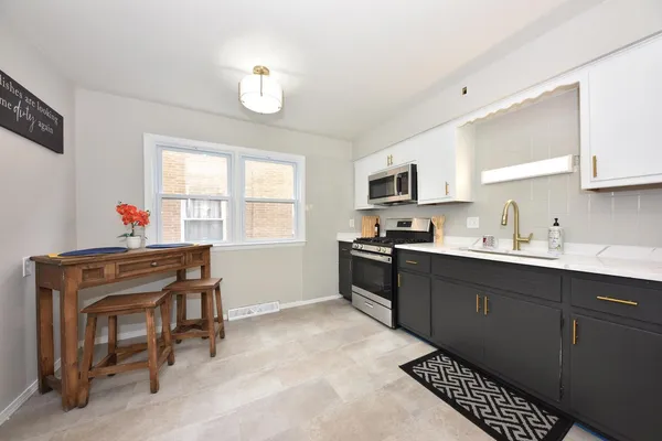 $314,900 | 8149 West Beckett Avenue, Unit 8151, Milwaukee, WI 53218