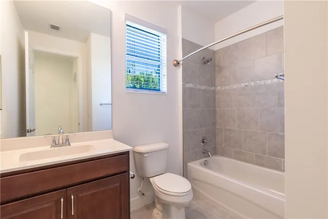 $2,450 | 2589 Bella Vista Circle, Vero Beach, FL 32966