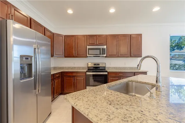 $2,450 | 2589 Bella Vista Circle, Vero Beach, FL 32966