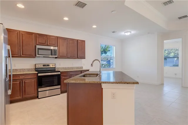 $2,450 | 2589 Bella Vista Circle, Vero Beach, FL 32966