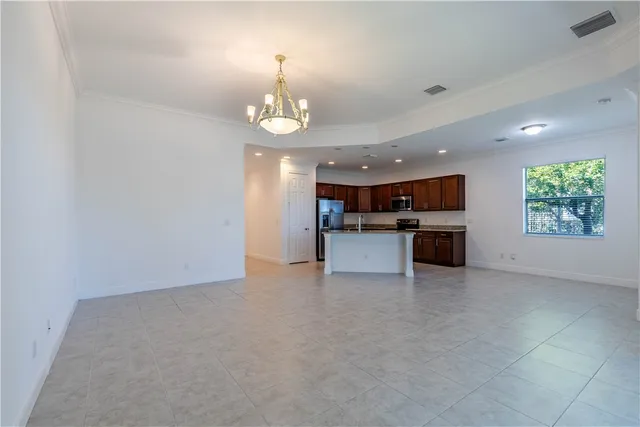 $2,450 | 2589 Bella Vista Circle, Vero Beach, FL 32966