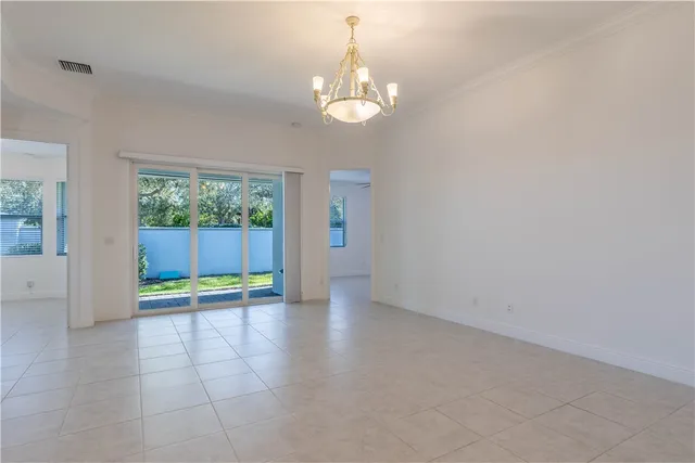 $2,450 | 2589 Bella Vista Circle, Vero Beach, FL 32966
