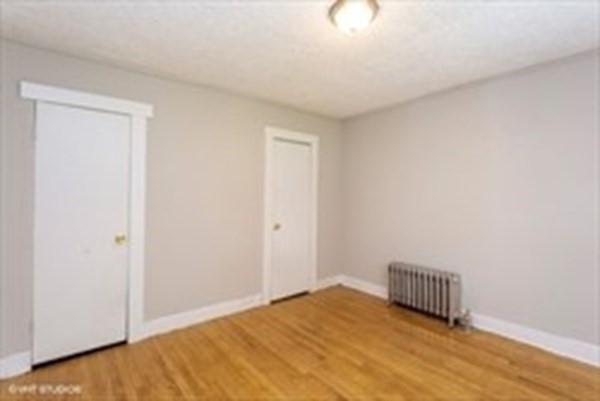 86 Pendleton Avenue Springfield, MA 01109 - Photo 9 of 14