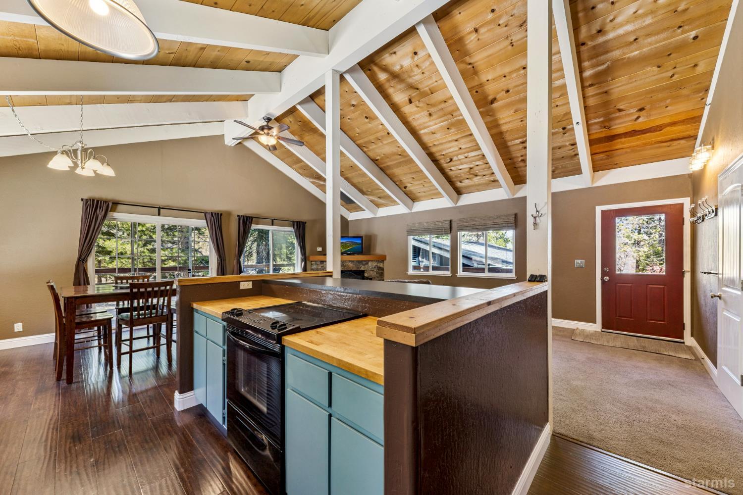 1655 Pebble Beach Road South Lake Tahoe, CA 96150 - Photo 15 of 29