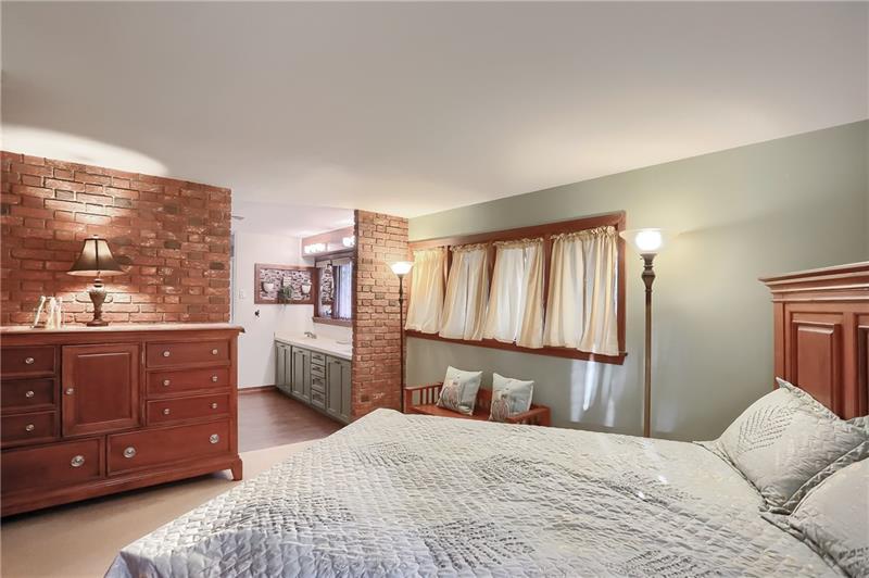 164 Forrest Road New Castle, PA 16105 - Photo 8 of 19