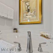 6249 Roxanne Way Biloxi, MS 39532 - Photo 23 of 33 Garden Tub