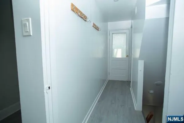 $2,950 | 35 East Place, Lodi, NJ 07644