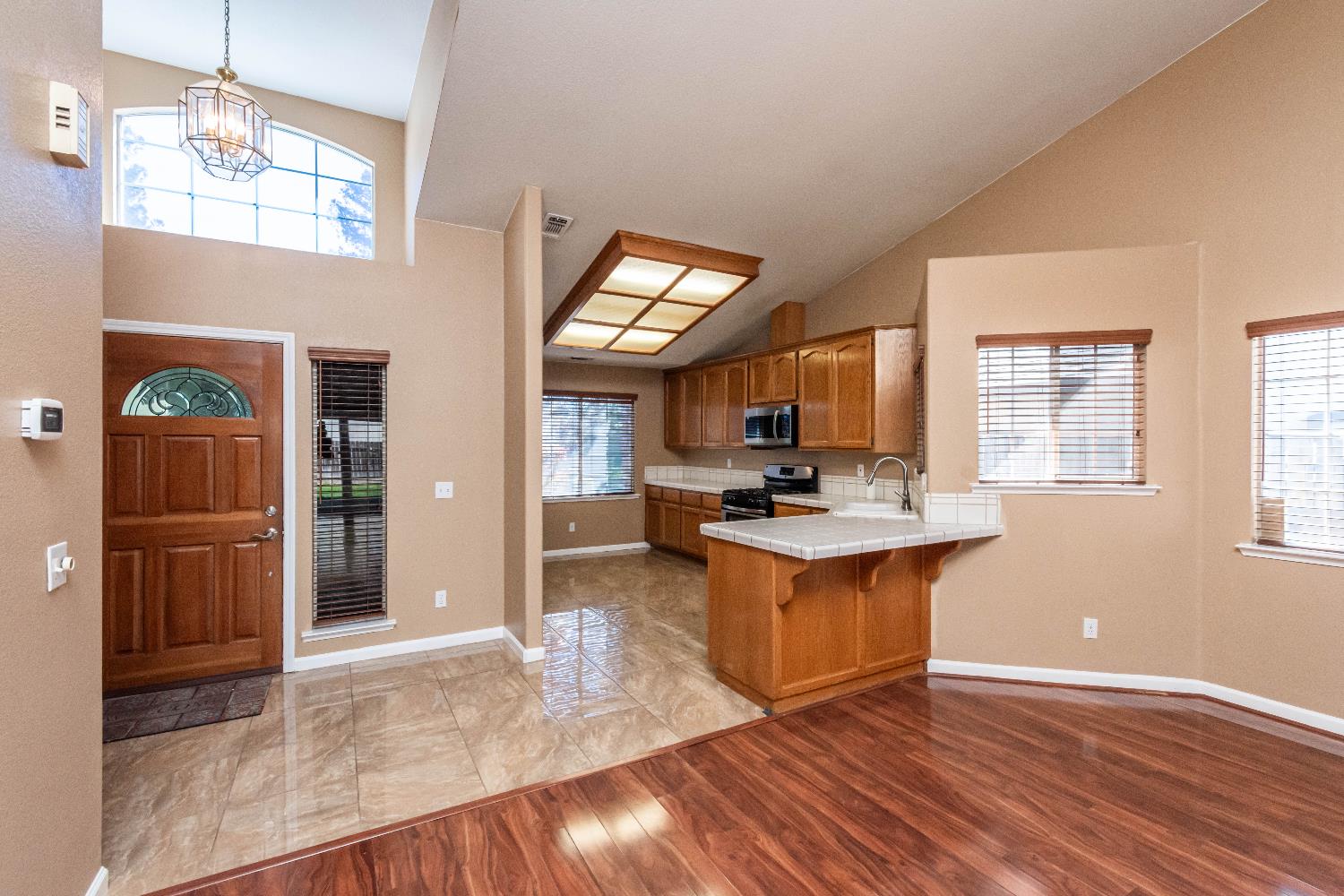 8127 Aztec Way Antelope, CA 95843 - Photo 19 of 53